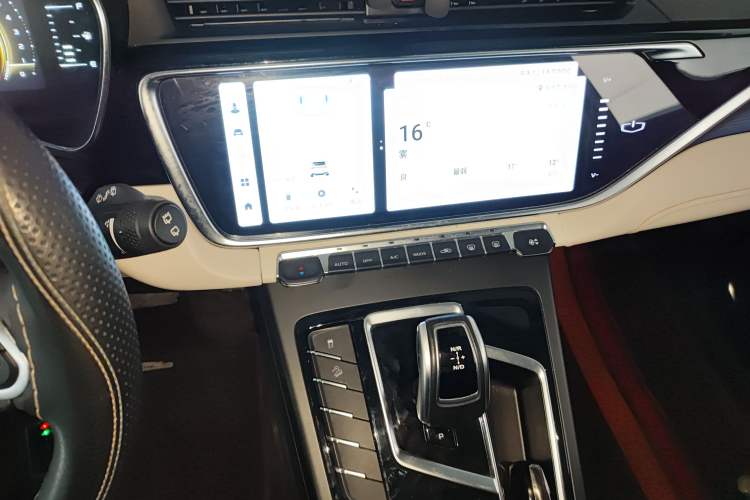 Used Geely Auto Emgrand X7 Sport 2022 Boyue X 1.8TD DCT Smart Model Audio And AC Panel