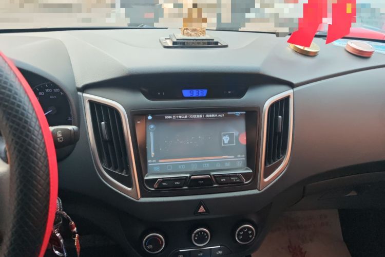 Used Hyundai ix25 2015 1.6L Manual Two-Wheel Drive Fashionable GS Model Audio And AC Panel