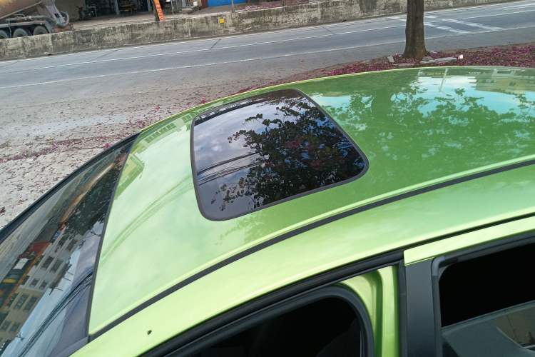 Used Honda Fit 2018 1.5L CVT Comfort Sunroof Version Roof