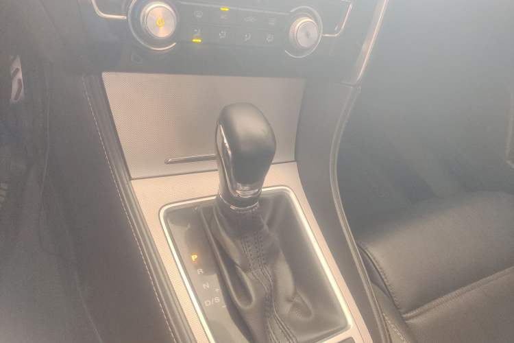 Used MG 6 2017 20T Automatic Luxury Smart Connect Version China V Standard
