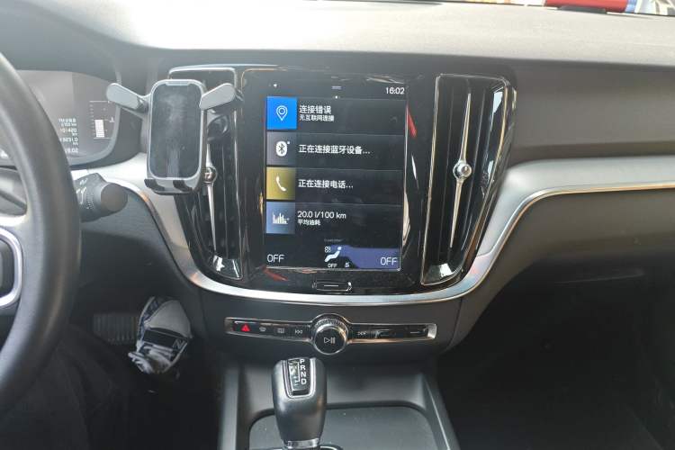 Used Volvo S60 2021 T4 Zhiyi Luxury Edition
