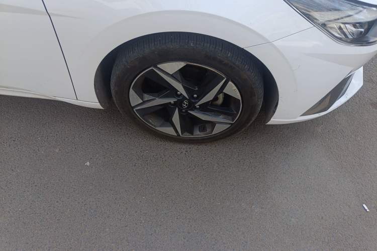 Used Hyundai Elantra 2021 1.5L CVT LUX Prestige Edition