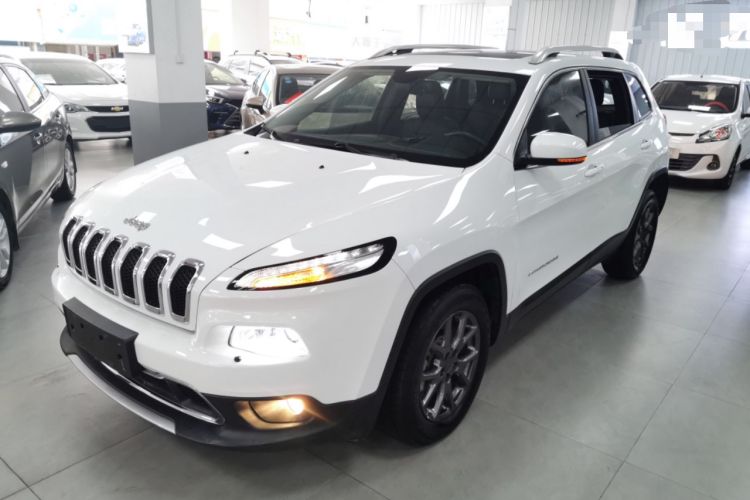 Used Jeep Cherokee 2020 2.0L Two-Wheel Drive Classic Sports Edition