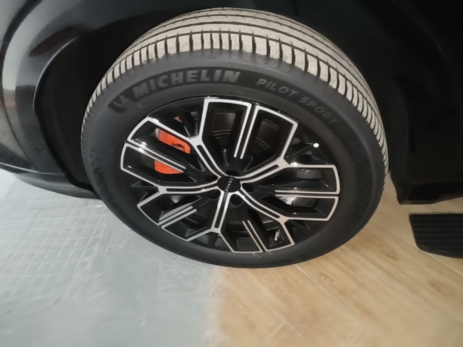 Zeekr 8X 2026 Model Ultra Edition 70kWh — снимка 11