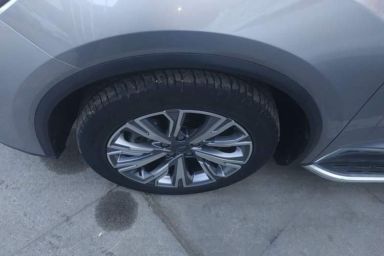 Used Geely Auto Jiajie 2023 Geely Jiaji L 1.5TD DCT Luxury Model