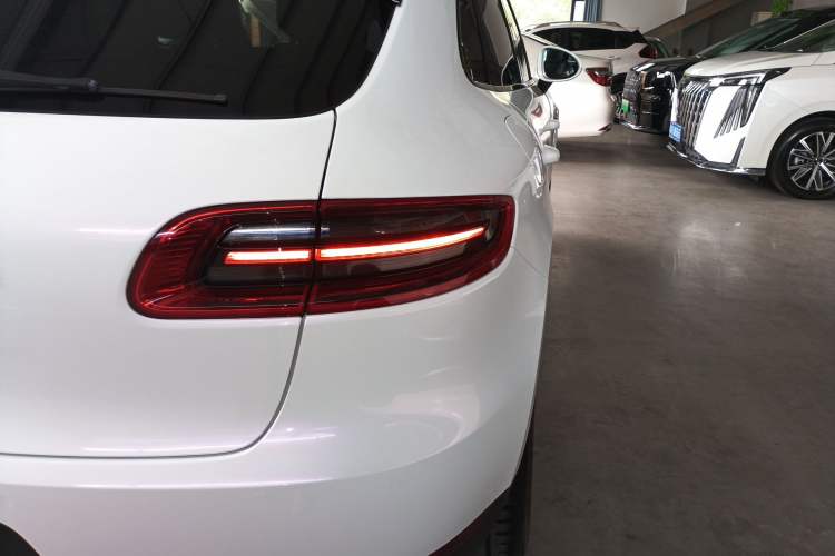 Used Porsche Macan 2017 Macan 2.0T