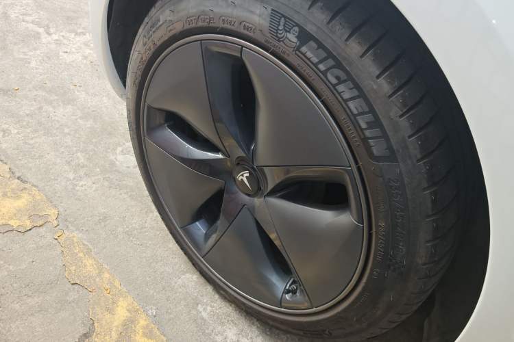 Used Tesla Model 3 (Import) 2019 Standard Range Rear-Wheel Drive Upgraded Version (60 kWh)