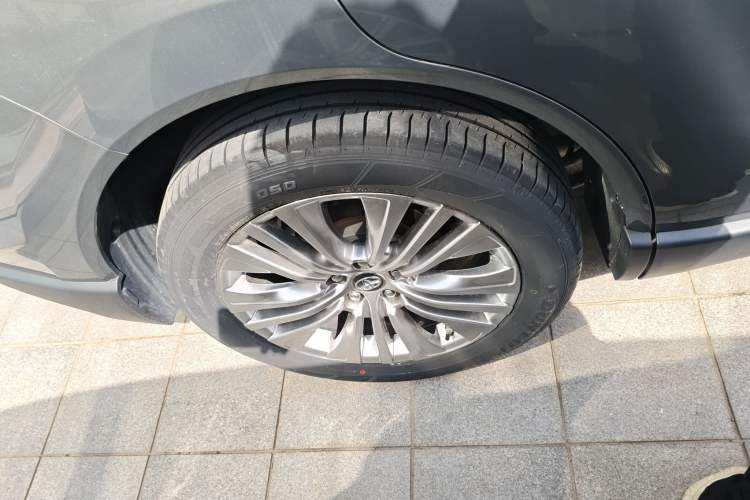 Used Toyota Harrier 2022 Dual-Engine 2.5L CVT Four-Wheel Drive Flagship Edition
