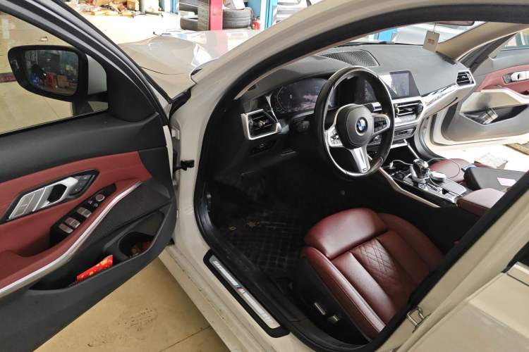 Used BMW 3 Series 2021 Facelifted 320Li M Sport Package Driver Seat