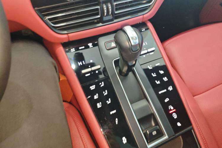 Used Porsche Macan 2023 Macan 2.0T