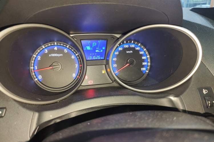 Used Hyundai ix35 2015 2.0L Automatic 2WD Comfort Edition China V Standard Instrument Cluster