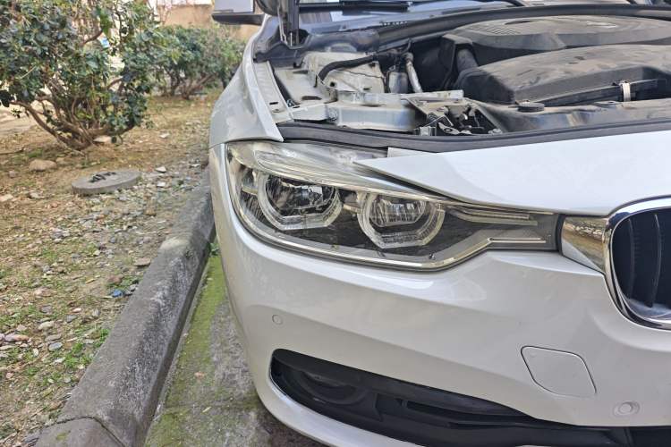 Used BMW 3 Series 2018 318i