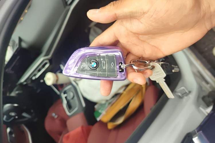 Used BMW 3 Series 2024 325i M Sport Package Vehicle Key