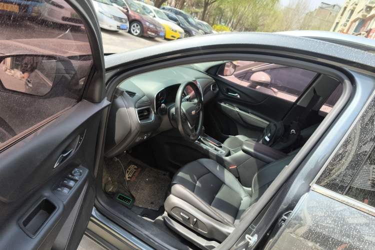 Used Chevrolet Equinox 2018 535T Automatic YuJie Edition