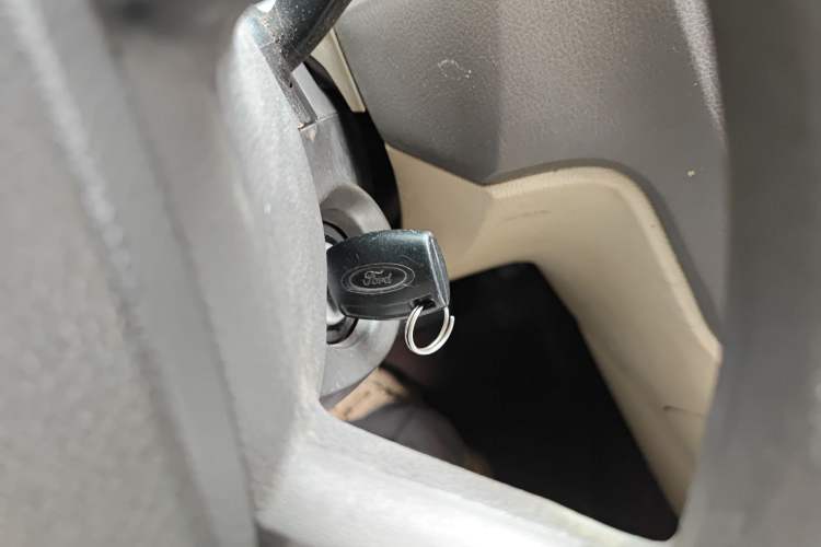 Used Ford Focus 2011 Sedan 1.8L Automatic Fashion Edition Vehicle Key