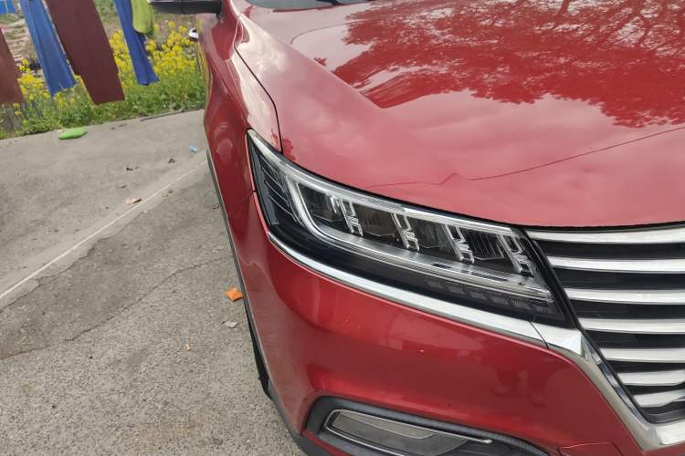 Used Roewe RX5 2019 20T Two-Wheel Drive Automatic Ali Smart Connectivity Platinum Edition Right Front Headlight