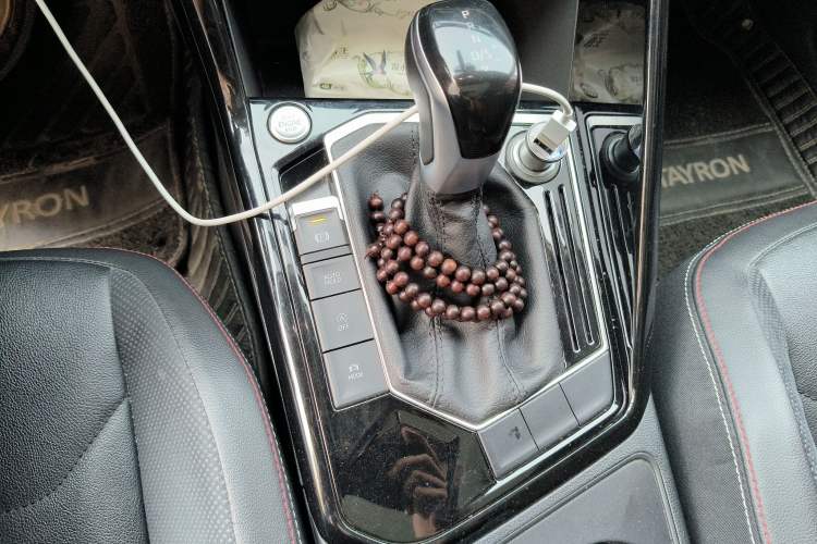 Used Volkswagen Tayron 2019 Teramont Edition 280TSI Two-Wheel Drive Luxury Model China VI Standard Gear Lever