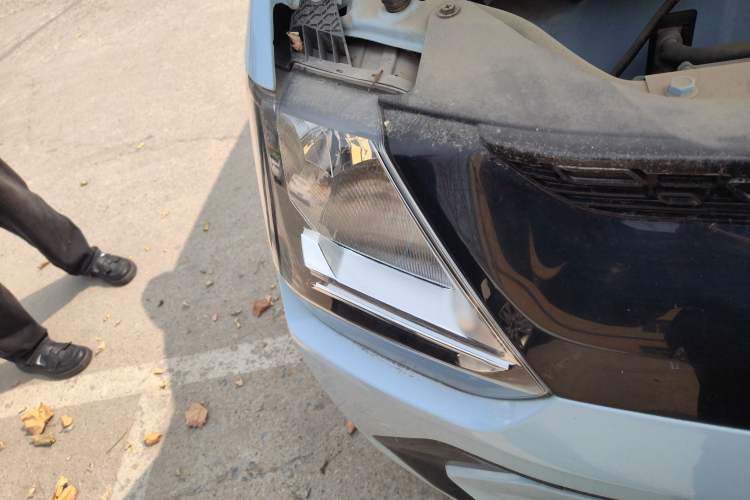 Used Dongfeng Fengon MINIEV 2022 Simple Style Comfort Version Right Front Headlight