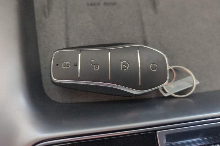 Used BYD Seal 2024 HONOR Edition DM-i 1.5L 121km Luxury Model
