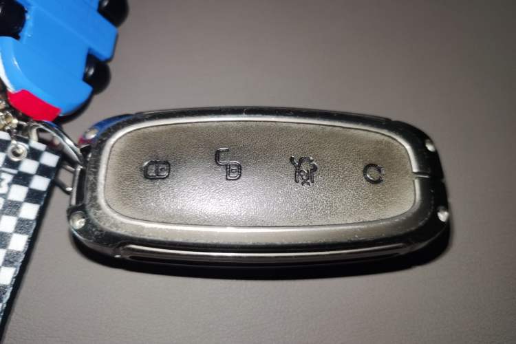 Used Denza D9 2022 DM-i 970 Four-Wheel Drive Flagship Model
