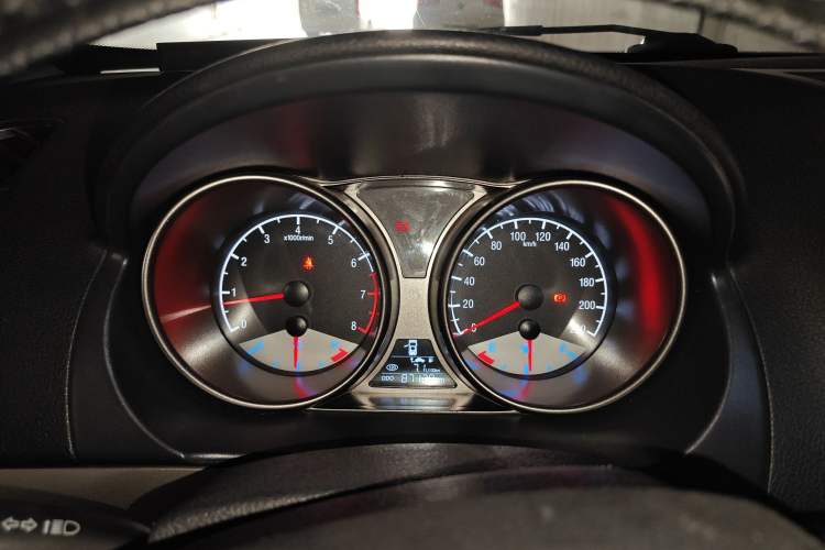 Used Geely Auto GX7 2015 Classic Edition 1.8L Manual Elite Model China V Standard