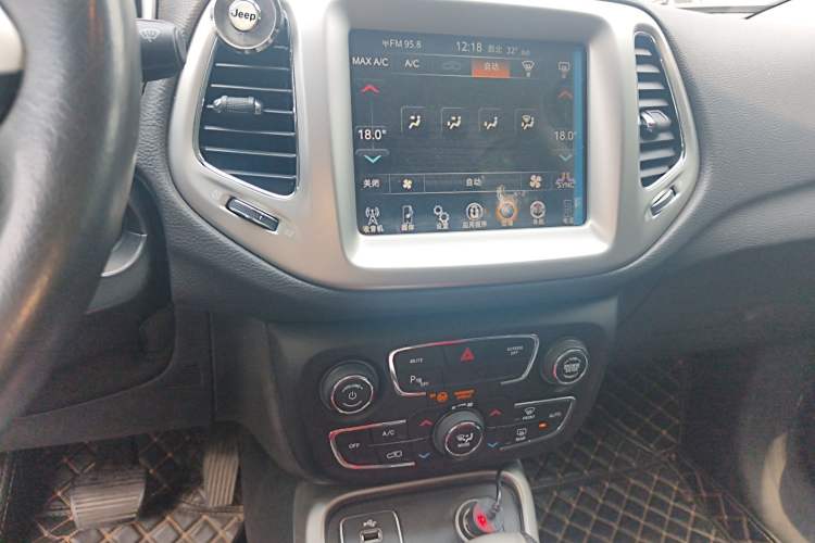 Used Jeep Compass 2017 200T Automatic Family Edition