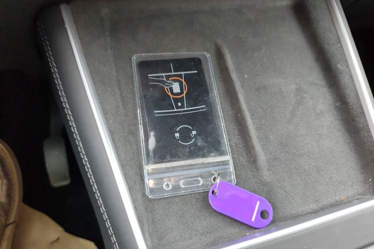 Used Tesla Model Y 2025 Rear-Wheel Drive First Edition