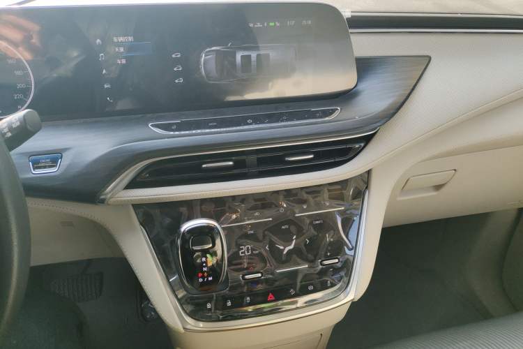 Used Buick GL8 2023 ES Lu Zun Comfort Model