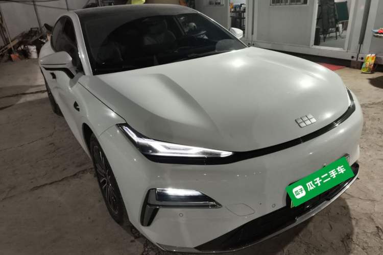 Used Geely Galaxy Galaxy 8 2025 130km EM-i Prestige Edition
