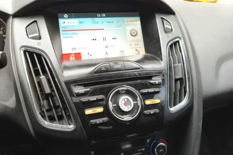 Used Ford Focus 2017 Sedan EcoBoost 125 Automatic Supreme Style SmartDrive Edition
