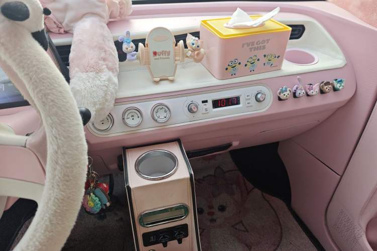 Used Wuling Hongguang MINIEV 2022 Macaron Premium Model – Lithium Iron Phosphate