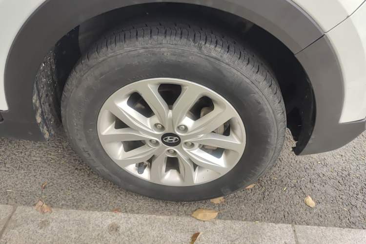 Used Hyundai ix25 2017 1.6L Manual Fashion Model