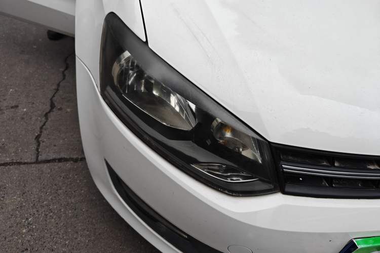 Used Volkswagen Polo 2011 1.4L Manual ZhiShang Edition
