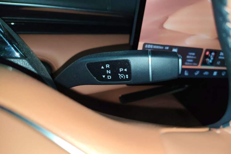 Used Deepal S07 2024 520Max 2nd Anniversary Black Gold Knight Edition