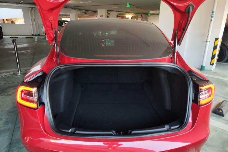 Used Tesla Model 3 2020 Long-Range Rear-Wheel-Drive Version