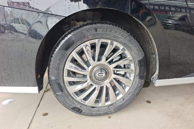 Used GAC Trumpchi M8 2024 Zongshi Series 400T Ultimate Edition Right Rear Wheel Hub