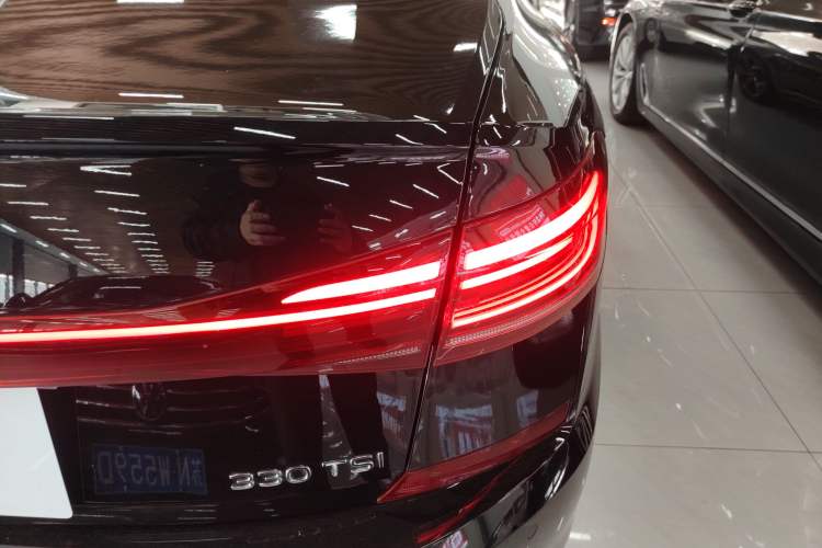 Used Volkswagen Passat 2023 330TSI Starry Luxury Edition Right Rear Taillight