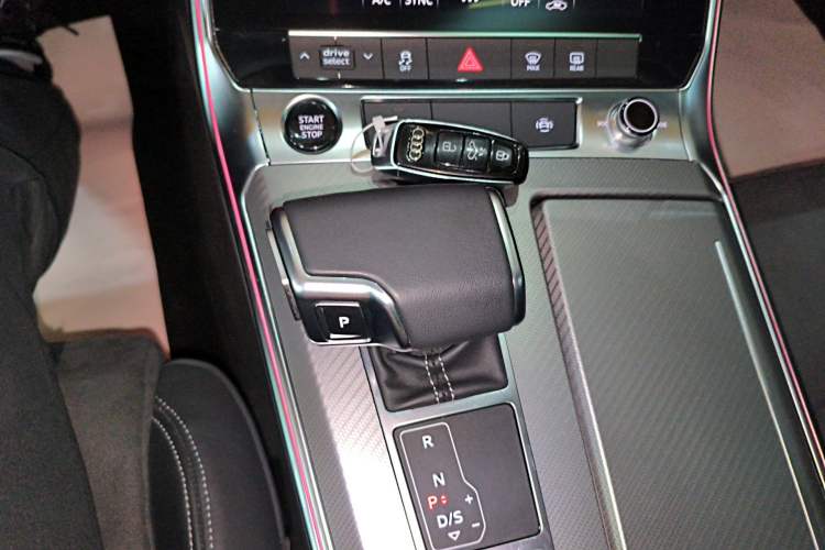 Used Audi A7L 2024 45TFSI S-line Dream-Building Edition Flow Crystal Package