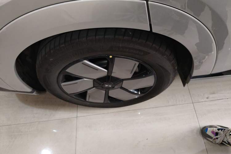 Used XPeng X9 2024 702 Ultra-Long Range Pro