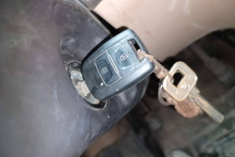 Used Wuling Rongguang 2014 1.2L S Standard Model