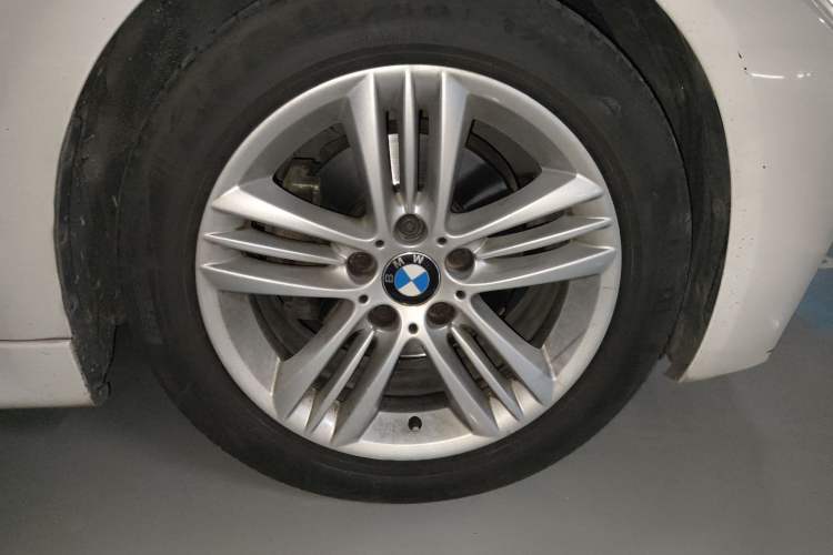 Used BMW 3 Series 2016 320i Fashion Model
