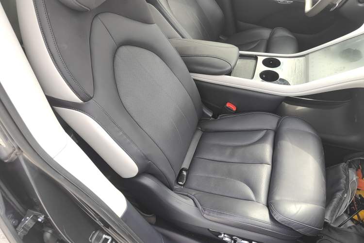 Used IM LS7 2023 100kWh Lux All-Wheel-Drive Version
