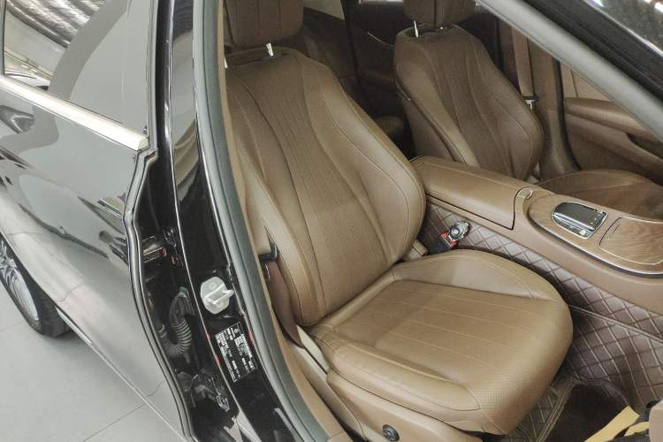 Used Mercedes-Benz E-Class 2023 E 300 L Stylish Model Right Front Seat