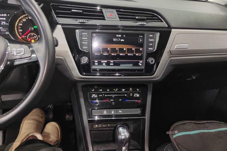 Used Volkswagen Touran 2021 Tiguan L 280TSI DSG Boundary Edition 6-Seater