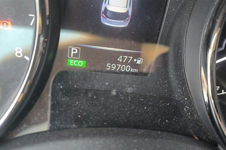 Used Nissan X-Trail 2017 2.0L CVT Comfort Edition 2WD Odometer Close Up