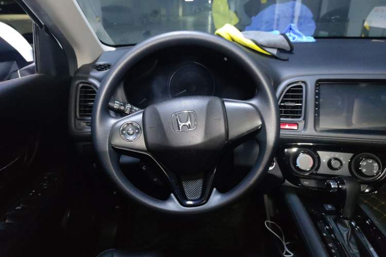 Used Honda Vezel 2017 1.8L CVT Front-Wheel Drive Pioneer Edition
