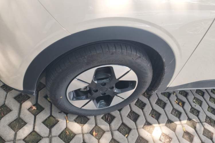 Used Geely Galaxy Geome 2025 UP 410km Exploration Edition