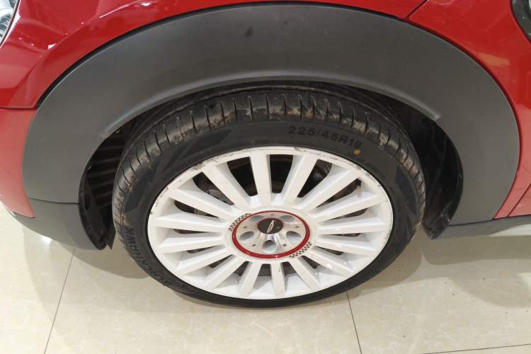 Used MINI Countryman 2017 1.5T COOPER ALL4 Very Holiday Edition Chili Red