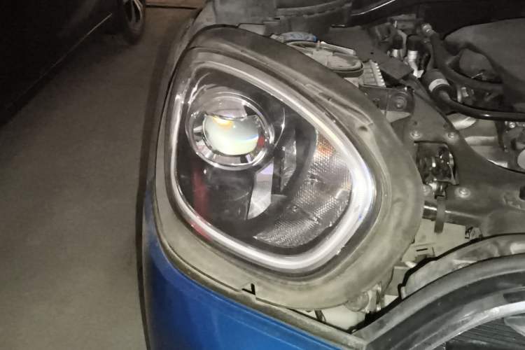 Used MINI Countryman 2017 1.5T COOPER ALL4 Traveler Right Front Headlight