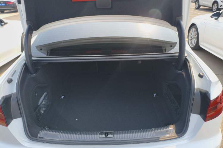 Used Audi A4L 2019 40 TFSI Fashion Edition China VI Emission Standard